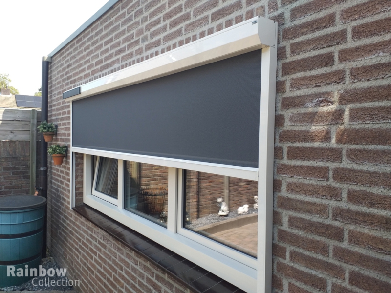 Zipscreen