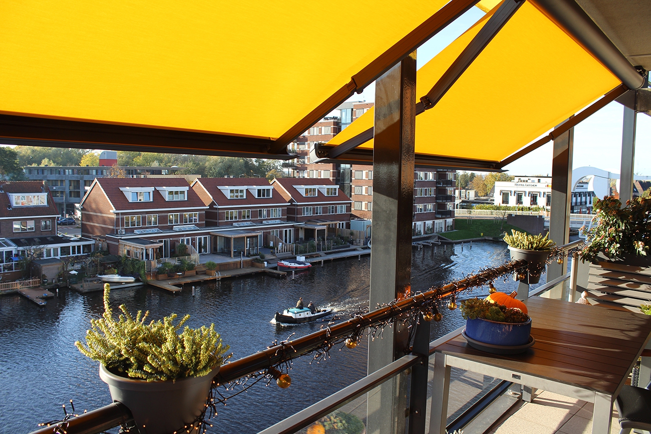 Welke kleur doek kiest u voor uw zonwering?